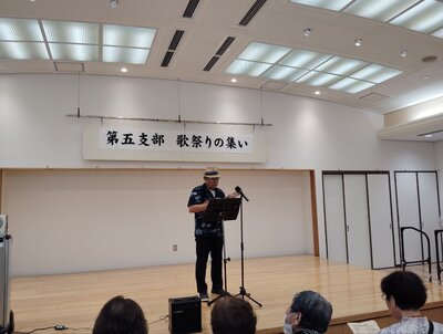 池田さんウクレレ.jpg